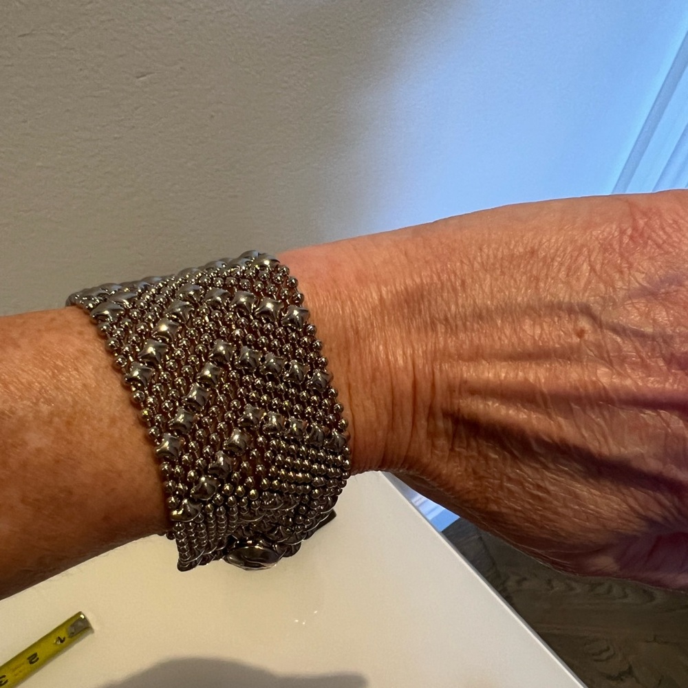 Gorgeous SG Liquid Metal cuff bracelet - never worn!